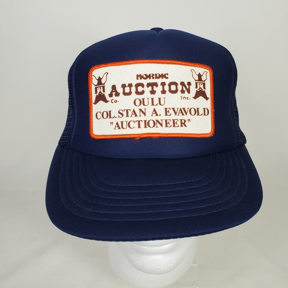 Vintage NORDIC AUCTION OULU Col. Stan Evaold AUCTIONEER Trucker Hat Snapback Cap